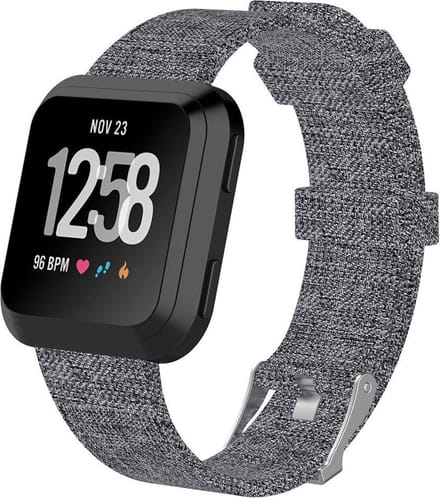 KELERINO. Denim bandje voor Fitbit Versa - Grijs