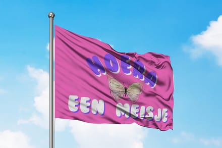Hoera Een Meisje Vlag- Roze Geboortevlag - 150x100cm