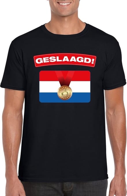 Geslaagd t-shirt zwart met vlag heren M