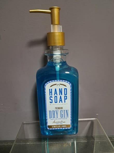 handzeep dry gin - 530 ml - leuk geschenk - grappig - mannen - kerst - verjaardag - vader dag - handig pompje