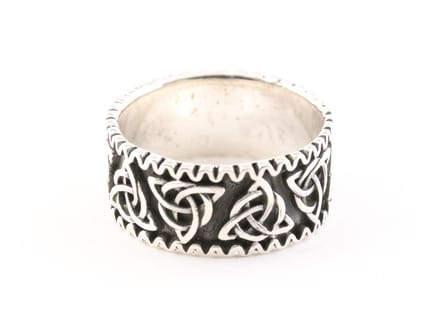 Zilveren ring met oneindige knoop - maat 22