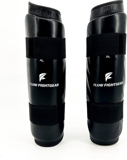 Flow Fightgear Scheenbeschermers - PU - Zwart - Maat L