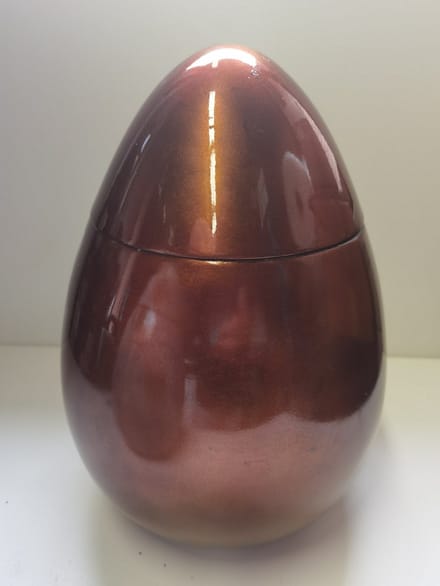 Pot met deksel - Urn - Ei model - Metaal - 34cm hoog - Ø23cm - Koper kleur.