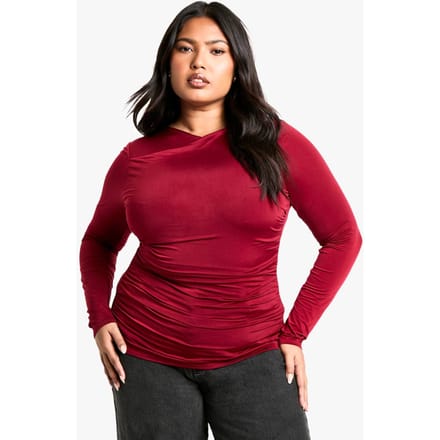 boohoo Dames Plus Dubbele Laag Gerafelde Cross Over Top | Bessen | Maat: 54