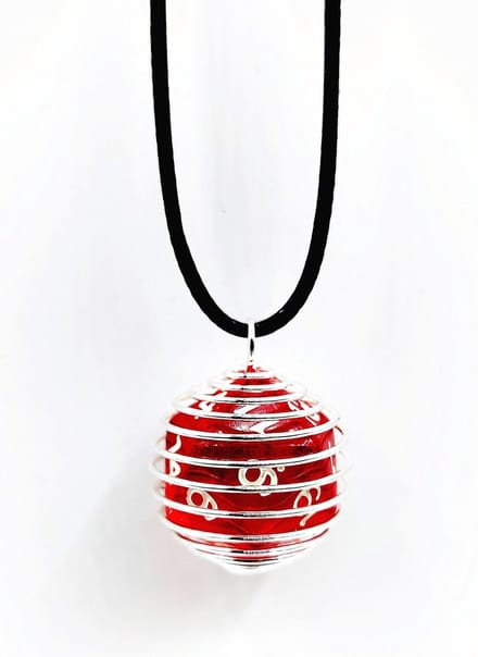 Dungeons and dragons ketting - DnD - D&D - mitatieleer - Metaal - Exclusief dobbelsteen - Rood