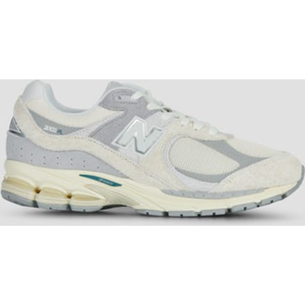 New Balance M2002 D Sneakers - Dames - Beige