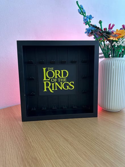 LEGO Minifigure Display Case — The Lord Of The Ring