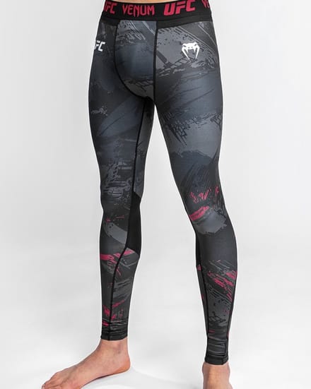 UFC Venum Authentic Fight Week 2.0 Performance Sportlegging - M - Jeans Maat 32