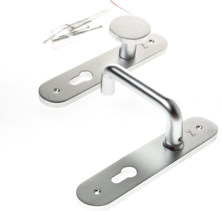 Knop-/krukgarnituur aluminium op schild 45x210mm, D-model F1 afgerond model PC72 LS