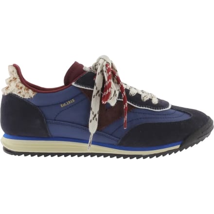 Trainers Victoria Saturno