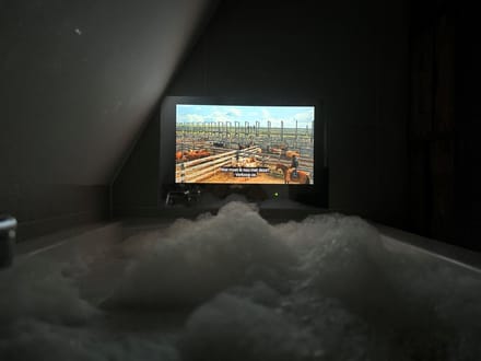 SplashVision® Waterdichte Spiegel badkamer TV - ESI-22M Android LED Spiegel Badkamer TV