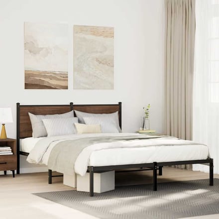 vidaXL - Bedframe - zonder - matras - metaal - bruin - eikenkleurig - 137x190 - cm