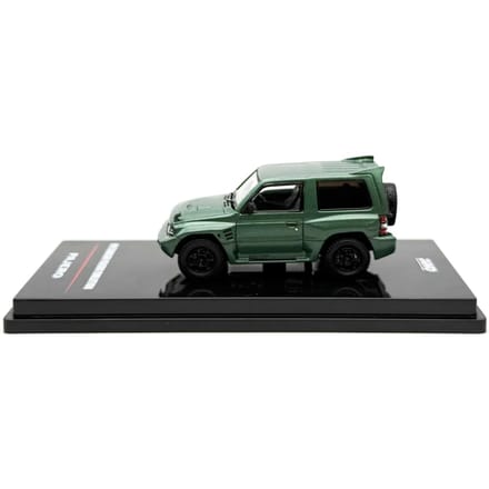 Inno Models Mitsubishi Pajero Evolution Satin Green Afgewerkt Product 1/64 EVOP-SGRE black