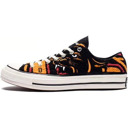 Chuck 70 Undefeated x Chuck 70 Converse 'Varsity Jacket' 162981C 36 black