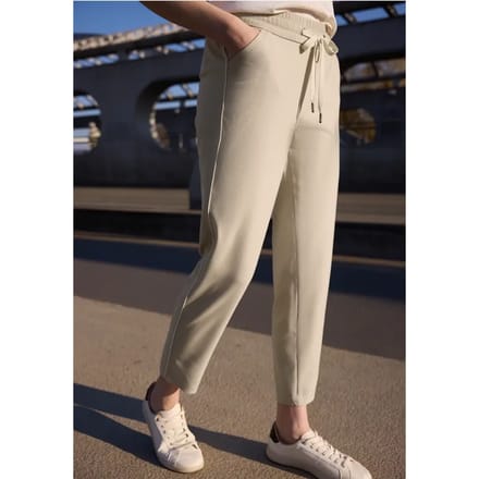 Mid Waist Slim Legs broek in Loose Fit