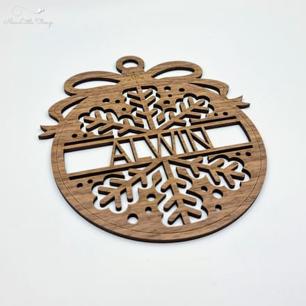 [Nice Little Things] - Maxi Kerst Ornament - Met naam - Walnoot - Sneeuwvlokje