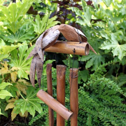 Ancient Wisdom - Decoratief beeld - Kokosnoot dubbele vogels windgong - tuinaccessoire - wanddecoratie - cadeau - natuurdecoratie