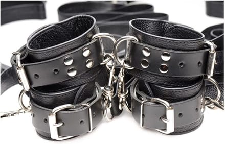 XR Brands AF721 - Leather Bed Restraint Kit