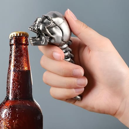 Moderne eenvoudige skelet bierflesopener slijtvaste flesopener geschikt voor kampeertrips beige