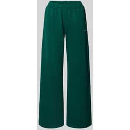 Wide fit sweatpants met logostitching, model 'Anni'