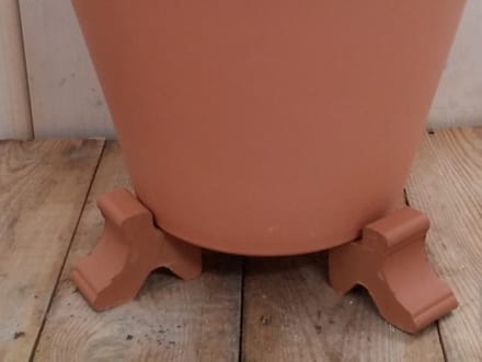 Potcomponent Potzetter Lichtbruin 3 stuks voor een ronde pot