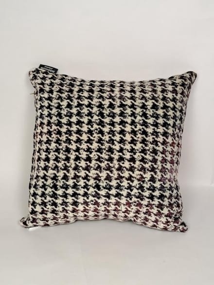 Madison sierkussen 45x45cm Cai Bordeaux