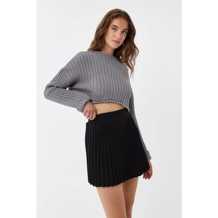 Getailleerde Cropped Trui met Ronde Hals