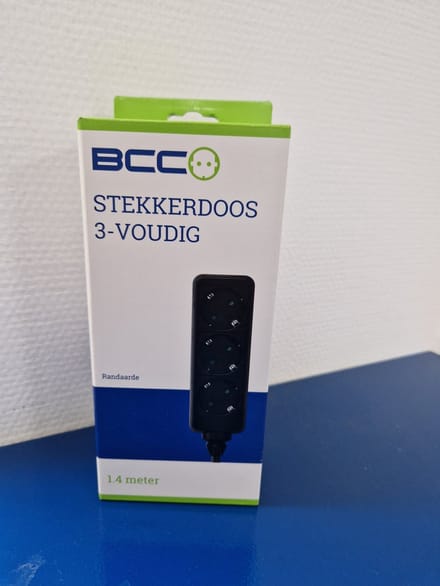 BCC 3-voudige stekkerdoos Zwart 1,4M