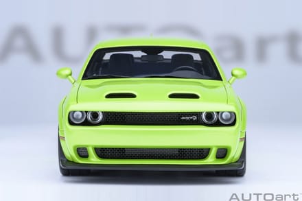 AUTOart 1/18 Dodge Charger Challenger SRT Superstock, Sublime