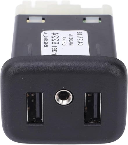 USB AUX Adapter - Auxiliary Input - Muziek Afspelen Auto - Plug en Play
