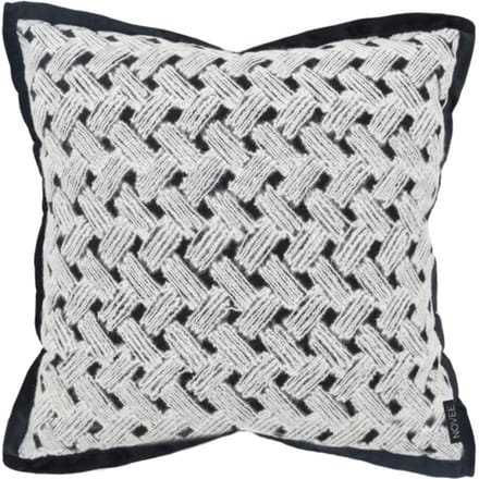 NOVÉE Sierkussen nordic braid | 45 x 45 cm | velvet/polyester