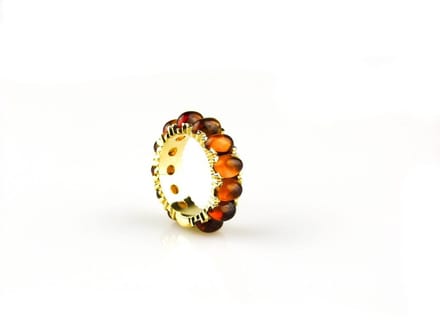 ring in geel goud gezet met citrien cabochons