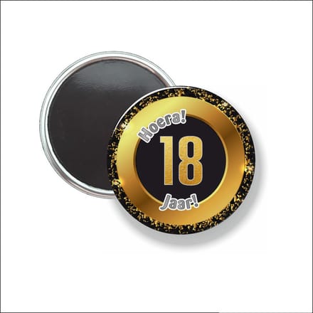Button Met Magneet 58 MM - Hoera 18 Jaar - NIET VOOR KLEDING