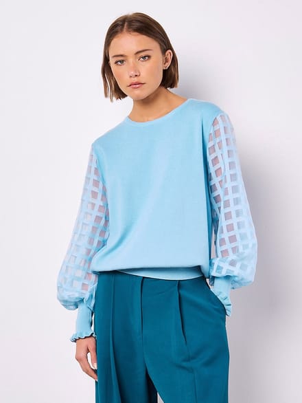 Trui met contrasterende organza mouwen