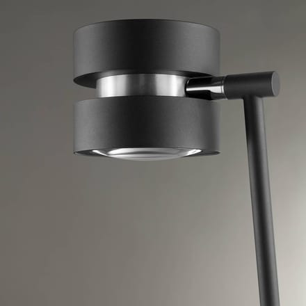 Brilliant LED vloerlamp Glow-Sphere, hoogte 146 cm, zwart, metaal