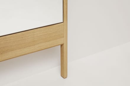 Form&Refine A Line Spiegel - geolied eikenhout