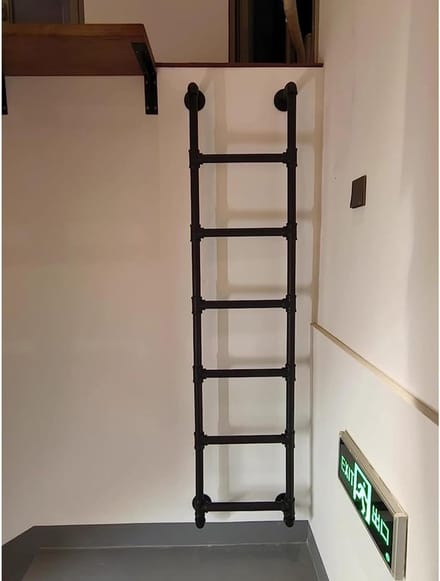 Noodtrap - Kelderladder Zolderladder - Veilig Toegang - Stevige IJzeren Constructie - 100 cm Lengte