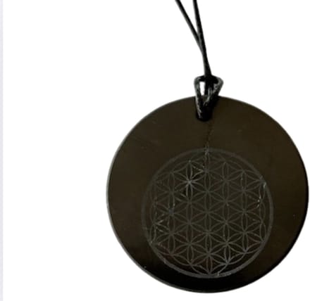 Shungiet edelstenen hanger met levensbloem tegen straling 4 en 5G verminderd stress 3 cm