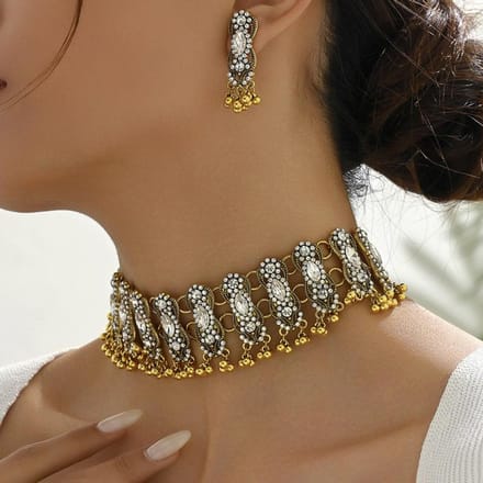 Ensemble de bijoux pour femmes, boucles d'oreilles, collier ... blanc