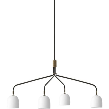 Gubi Kroonluchter Howard 4-lamps 134x103 cm wit/gunmetal