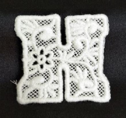 Kanten Applicatie Alfabet - 4,5 CM hoog - Wit Kant - Letter H