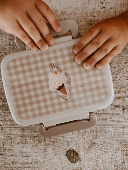 Mrs Ertha Bentobox / brooddoos met indeling - 15x12x5cm - Soft Squares