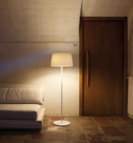 Vibia - Warm Staande lamp - weiß NCS S 0300-N - wit