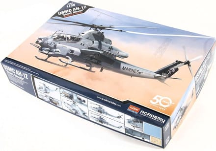 Academy Modelbouwpakket Militaire voertuigen - 12127 USMC AH-1Z - Shark Mouth Plastic - 1:35 - Modelbouw