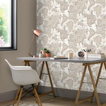 Noordwand - Behang - Friends - & - Coffee - The - World - Map - metallic - en - beige