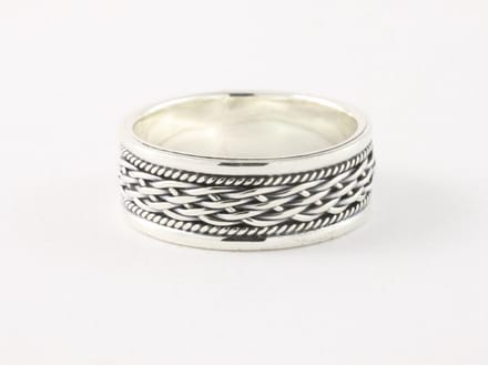 Zilveren ring met kabelpatronen - maat 16