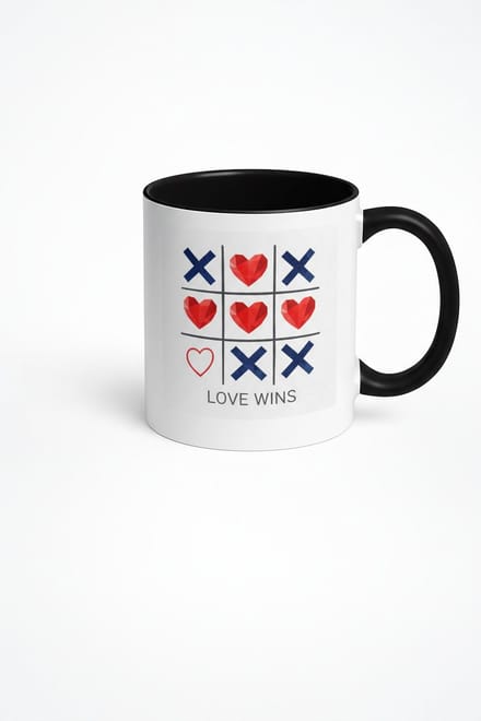 Liefde Wint Mok | Tic Tac Toe Harten & Kruisjes Design | Cadeau