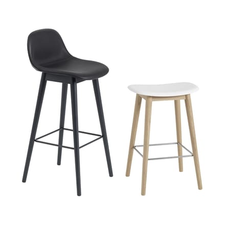 Muuto - Fiber barkruk - houten onderstel - moddergroen - Frame moddergroen - H65