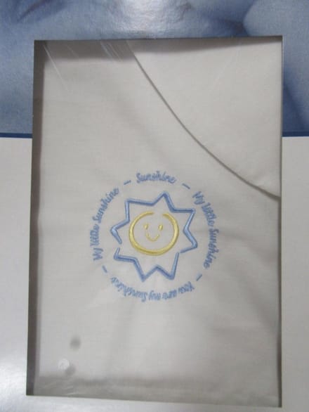 lakentje wieg wit sunshine blauw plum plum babygoods
