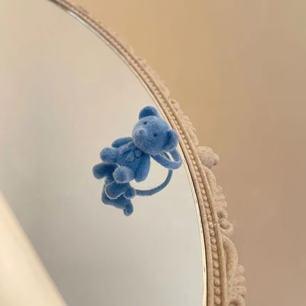 Blauwe ring met een Beertje
